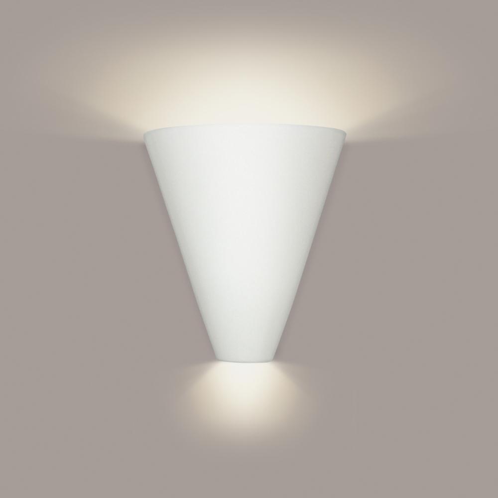 Gotlandia Wall Sconce: Black Forest Green